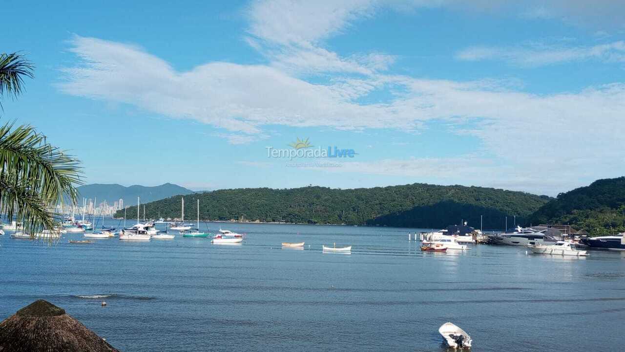 Casa para aluguel de temporada em Porto Belo (Enseada Encantada)