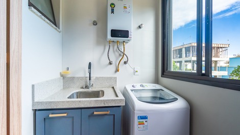 LINDO apartatamento 3 suítes - MARISCAL - 350m do mar. Alto padrão.