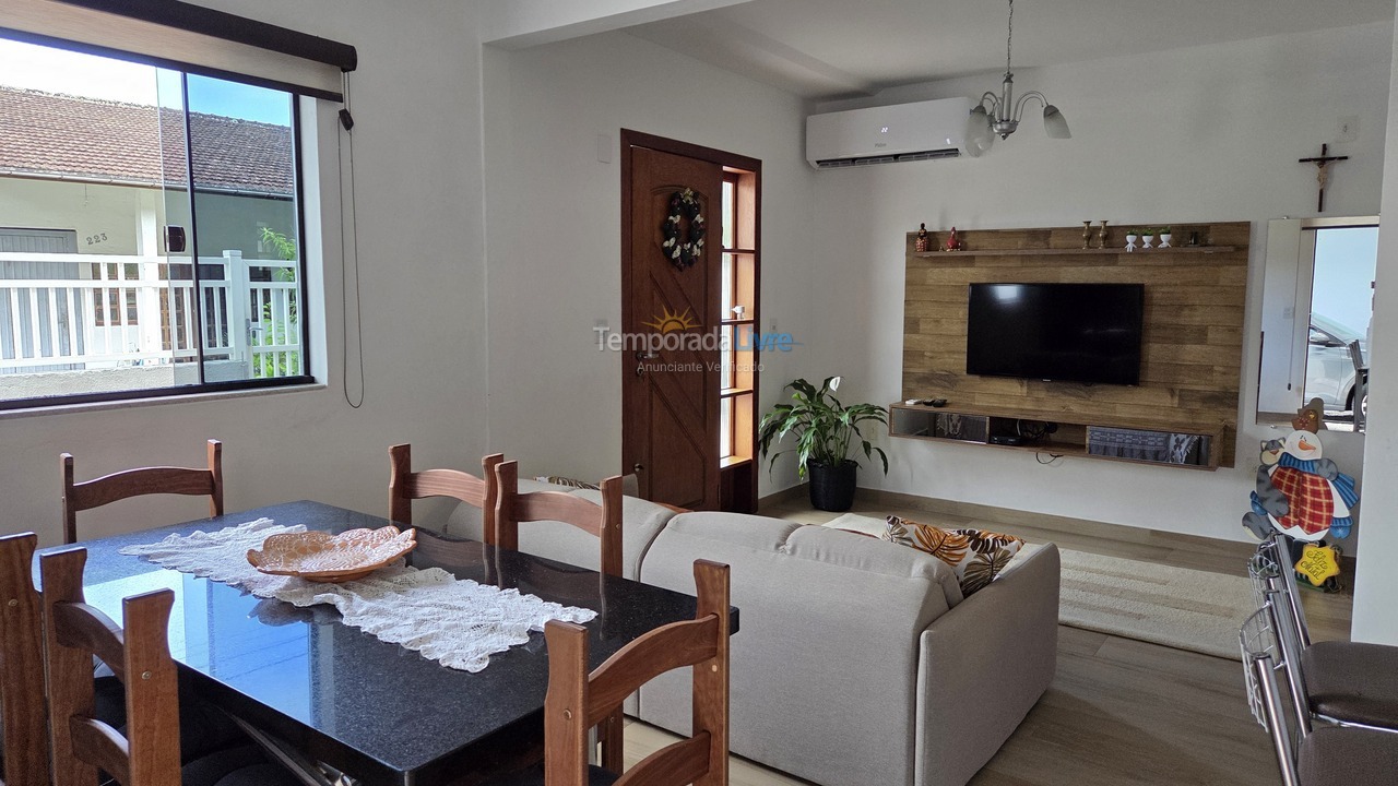 Casa para alquiler de vacaciones em Florianópolis (Praia da Armação)
