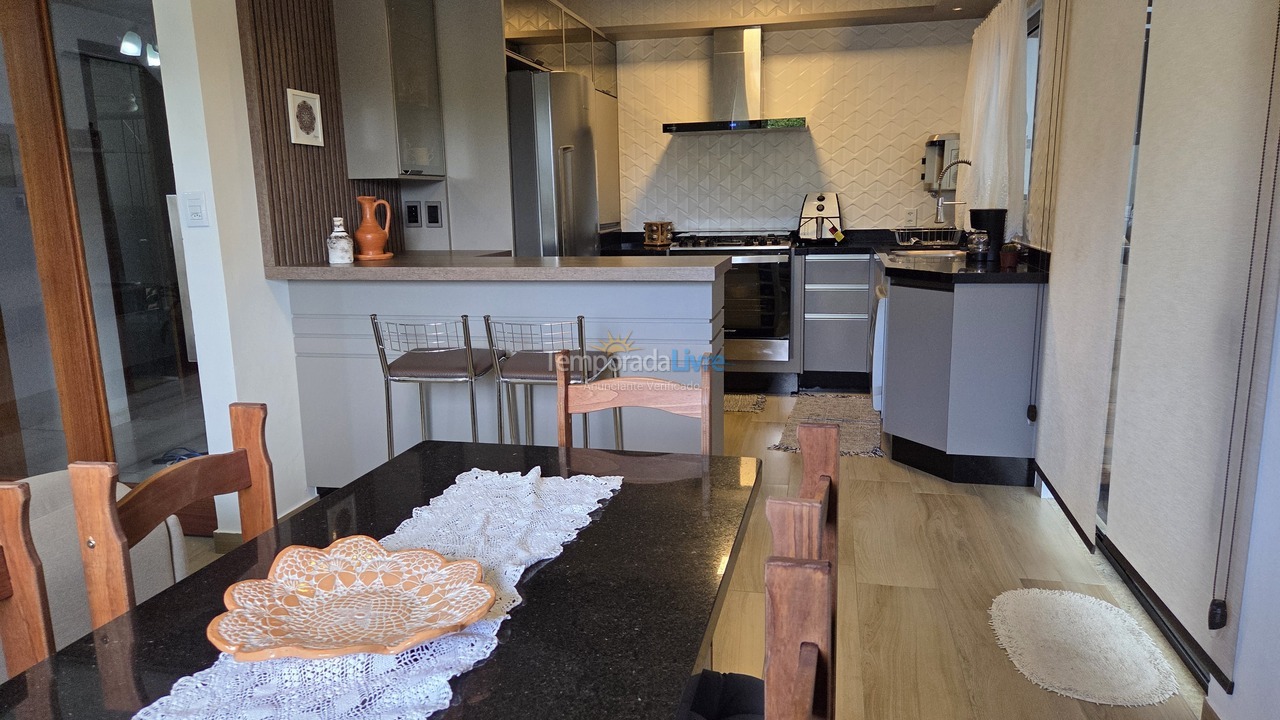 Casa para alquiler de vacaciones em Florianópolis (Praia da Armação)