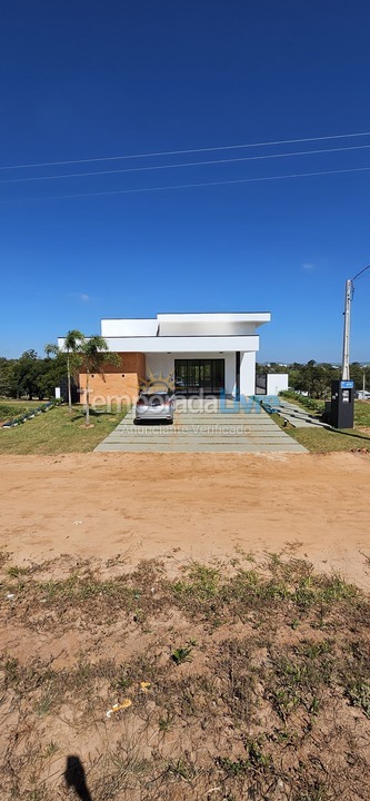 Casa para aluguel de temporada em Paranapanema (Riviera de Santa Cristina Xiii)