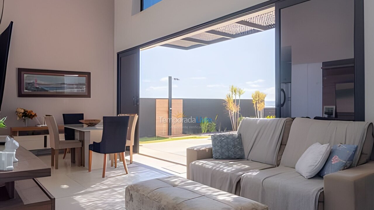 Casa para alquiler de vacaciones em Paranapanema (Riveira Santa Cristina 13)