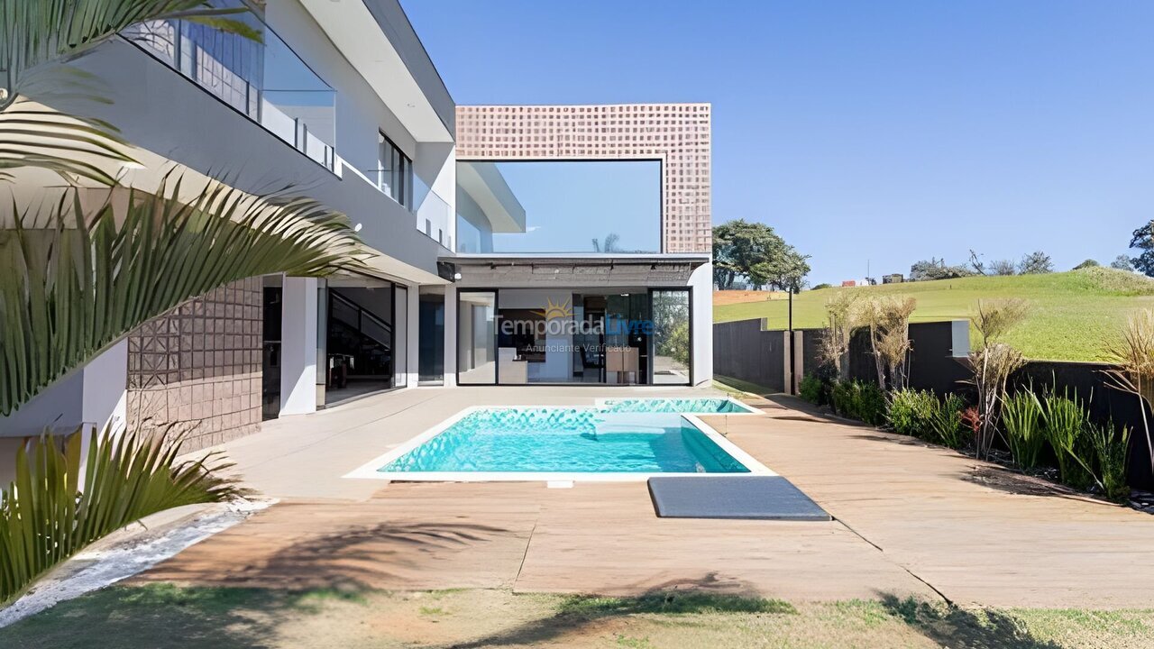 Casa para alquiler de vacaciones em Paranapanema (Riveira Santa Cristina 13)