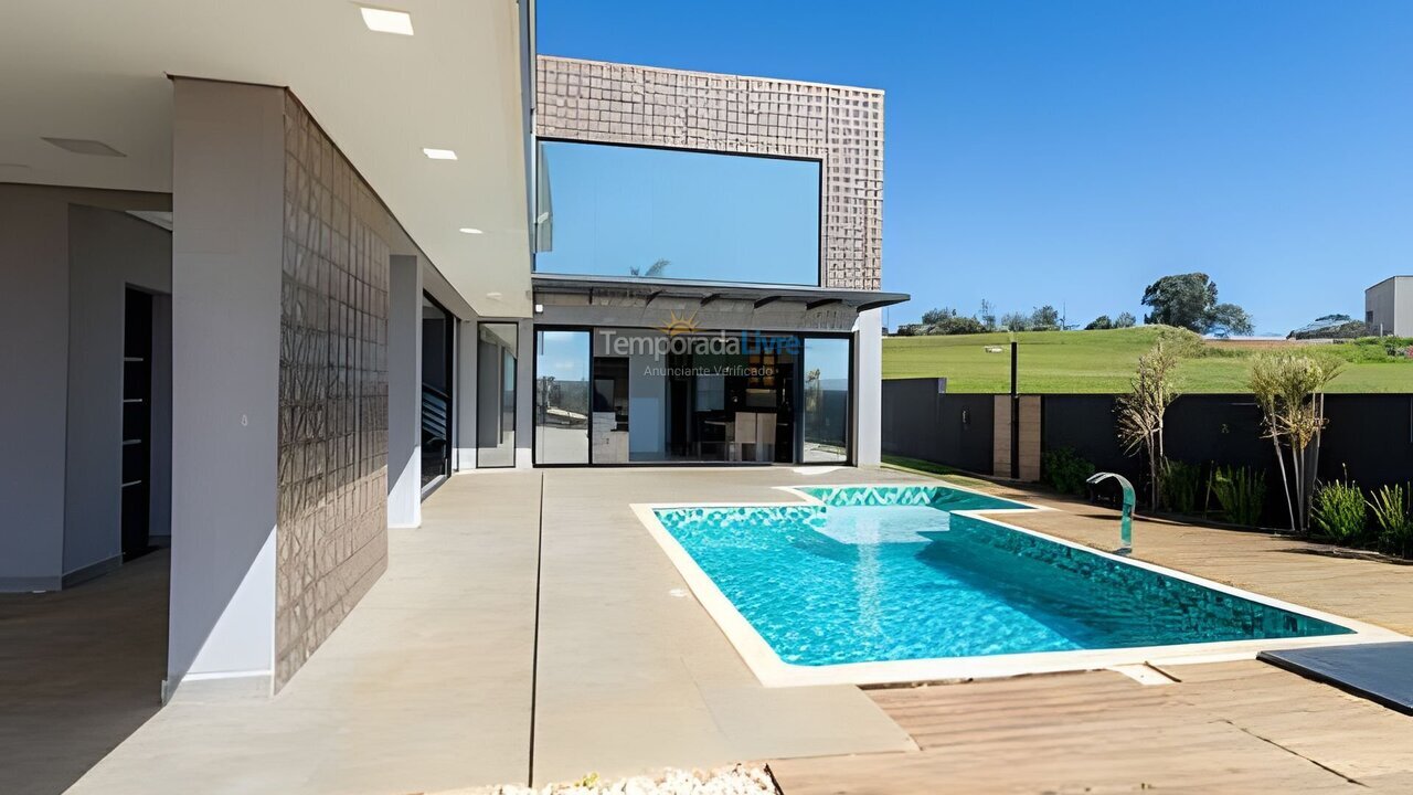 Casa para alquiler de vacaciones em Paranapanema (Riveira Santa Cristina 13)