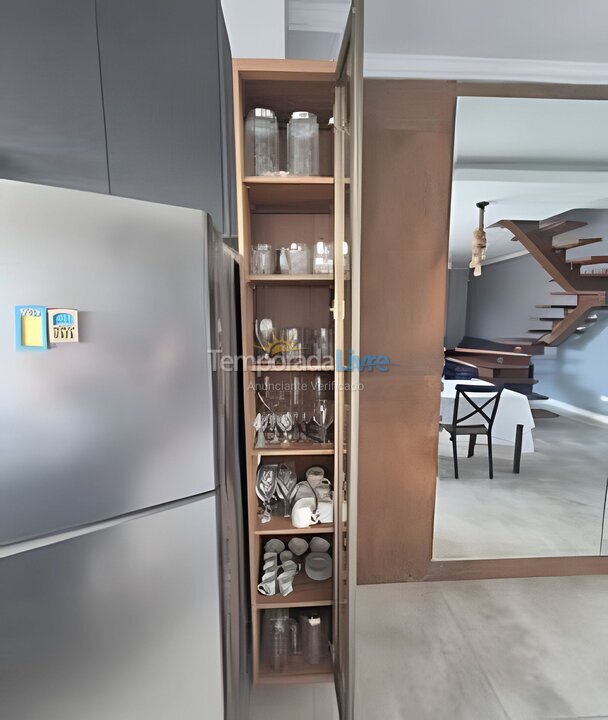 Apartment for vacation rental in Ubatuba (Toninhas)