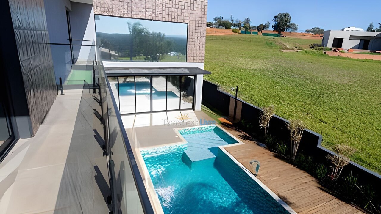 Casa para alquiler de vacaciones em Paranapanema (Riveira Santa Cristina 13)