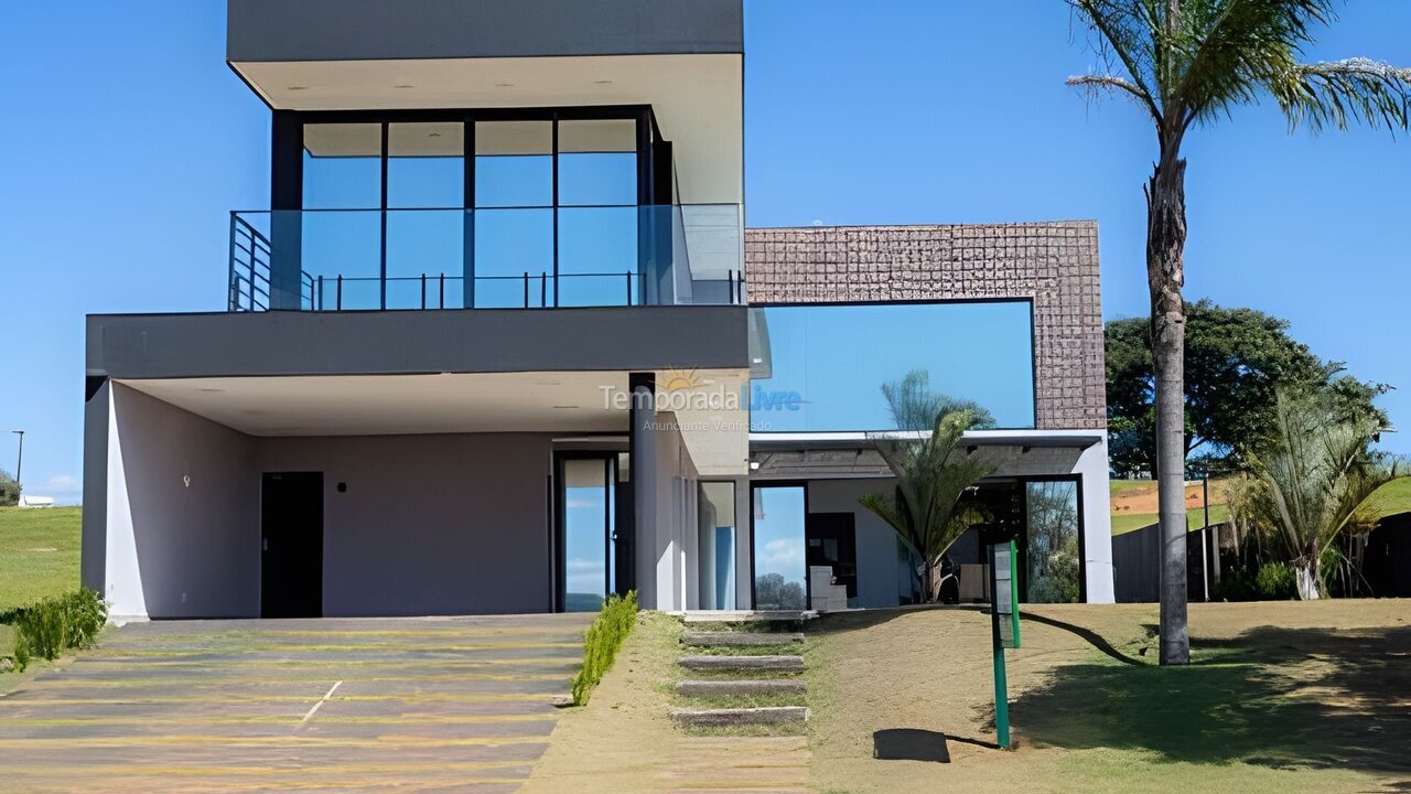 Casa para alquiler de vacaciones em Paranapanema (Riveira Santa Cristina 13)
