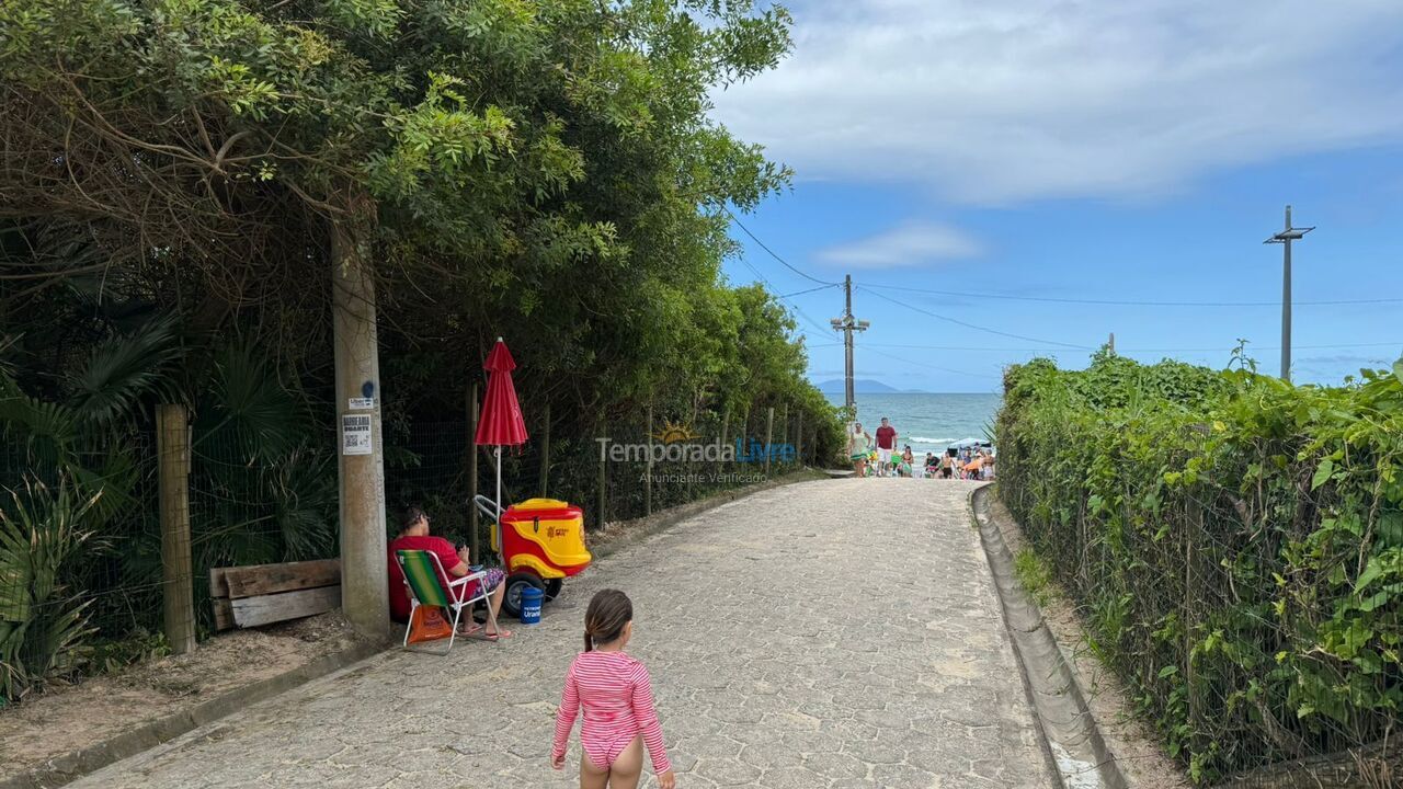 Apartamento para alquiler de vacaciones em Governador Celso Ramos (Praia Grande)