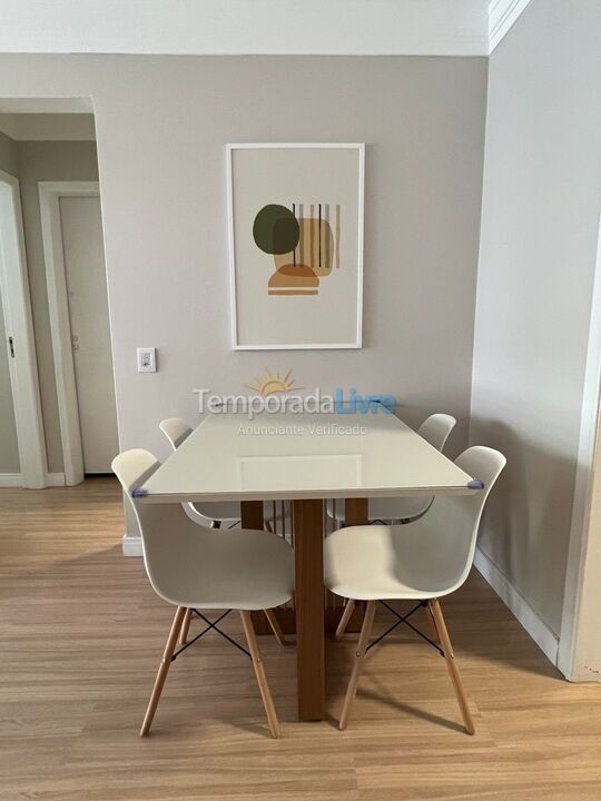 Apartamento para aluguel de temporada em Balneário Camboriú (Centro)