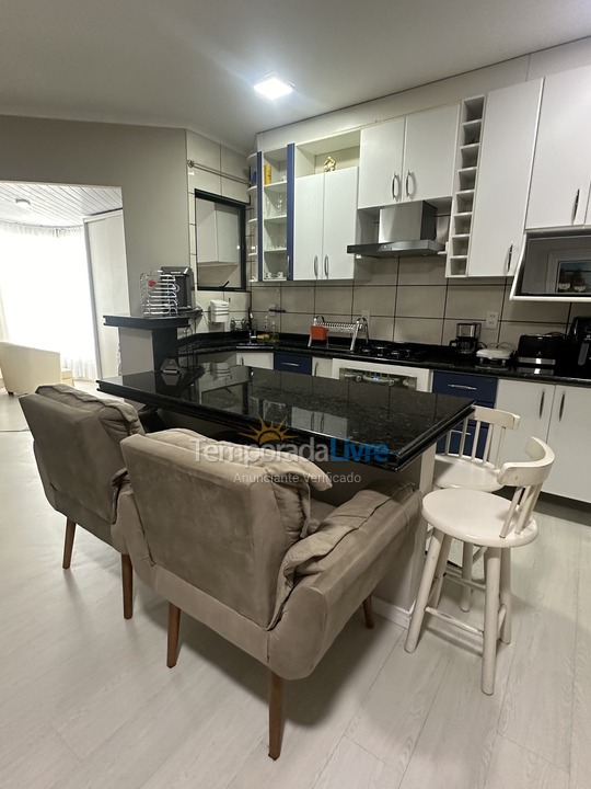 Apartment for vacation rental in Itapema (Meia Praia Frente Mar)