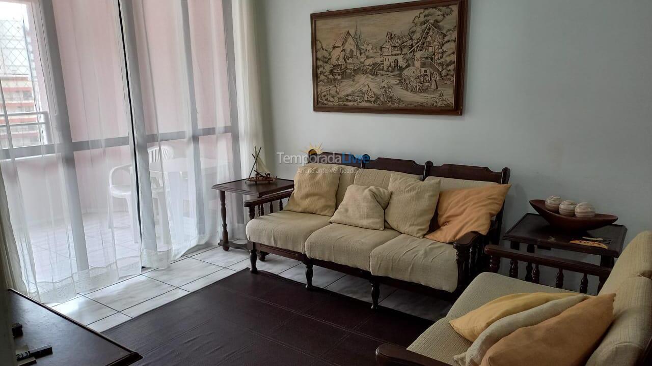 Apartamento para aluguel de temporada em Itapema (Meia Praia)