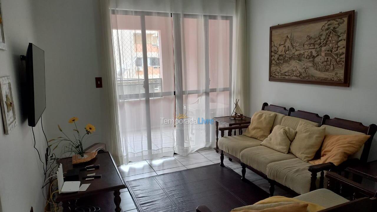 Apartamento para aluguel de temporada em Itapema (Meia Praia)