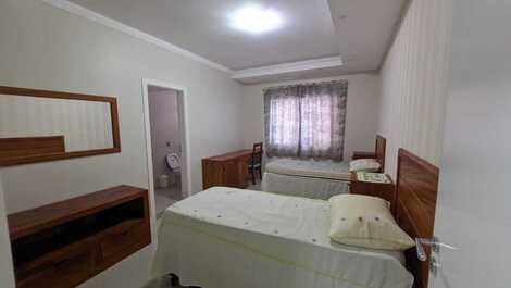 Apartment with 3 suites, sea view, Itapema, SC center