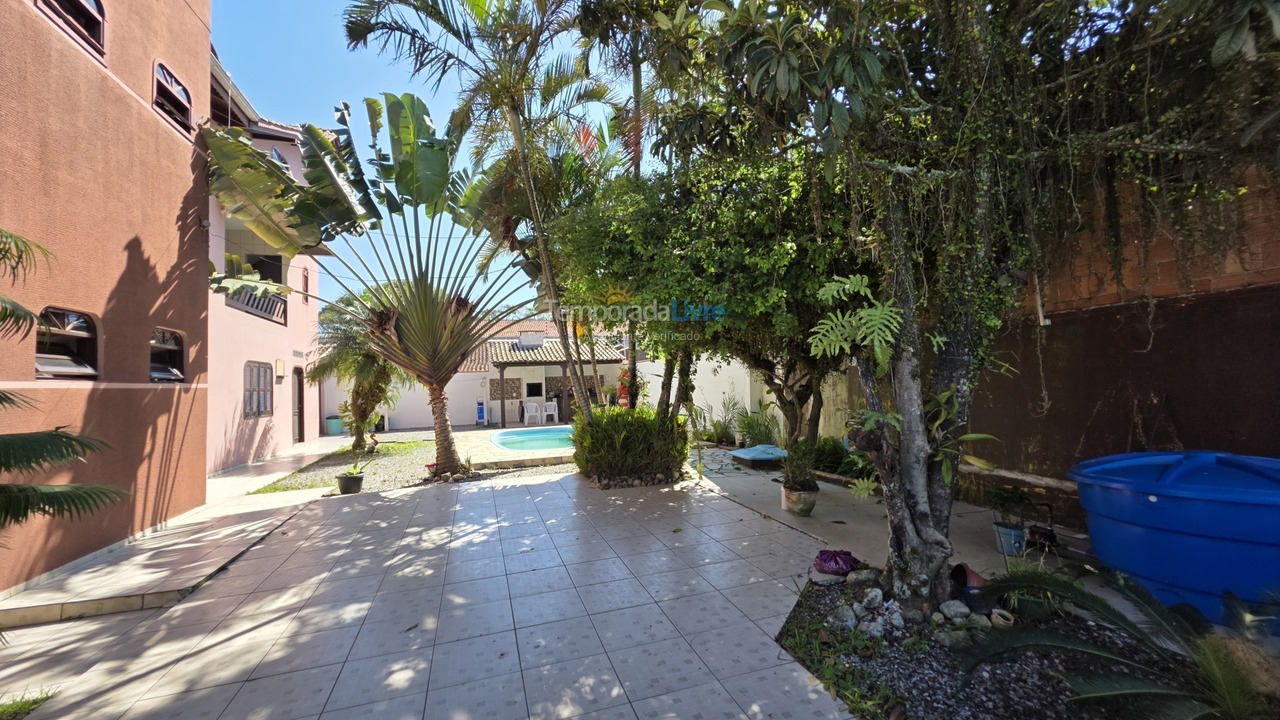 Apartment for vacation rental in São Francisco do Sul (Ubatuba)