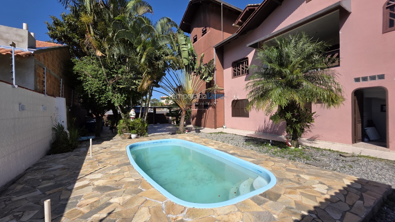 Apartment for vacation rental in São Francisco do Sul (Ubatuba)