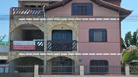 Two apartments 230m from the sea in Ubatuba (ground floor and first floor)