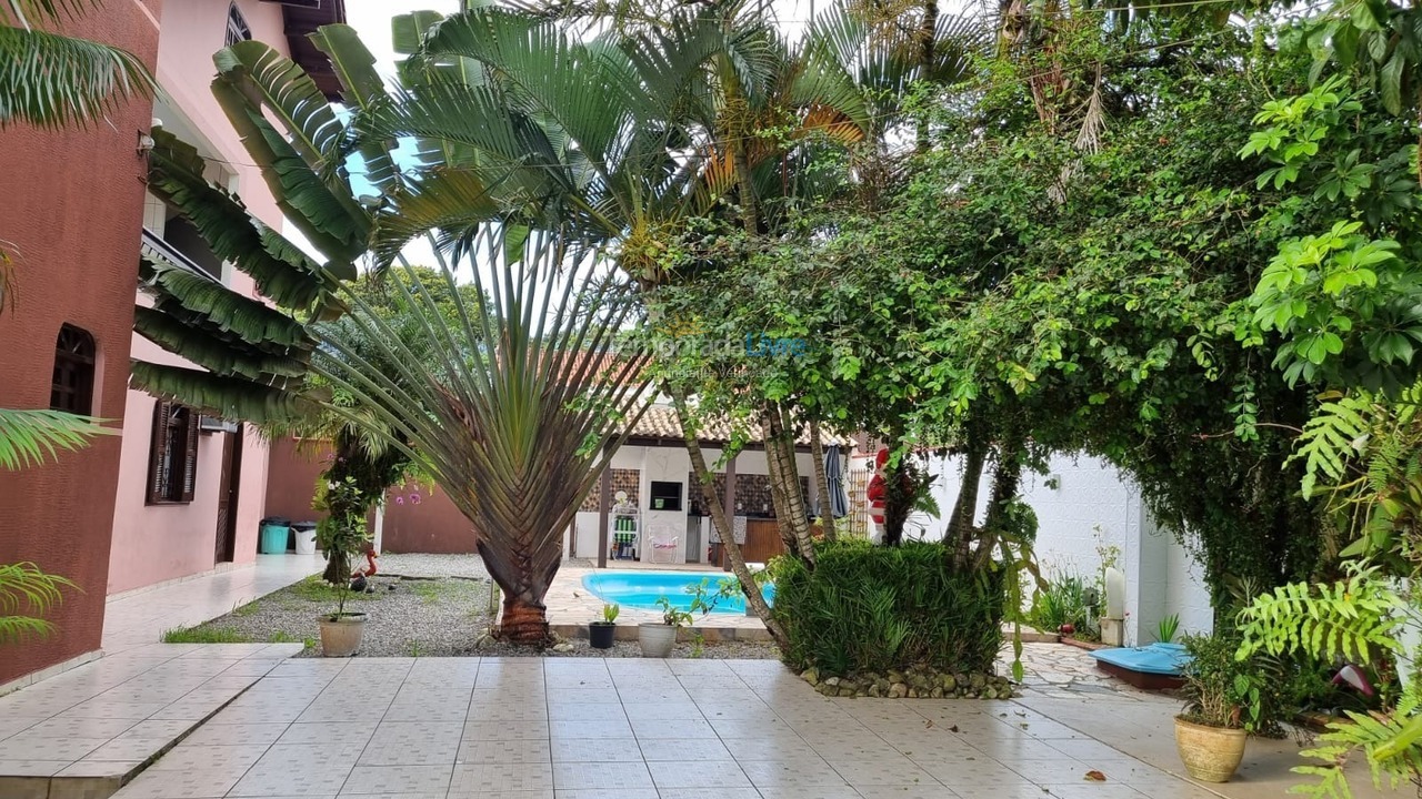 Apartment for vacation rental in São Francisco do Sul (Ubatuba)