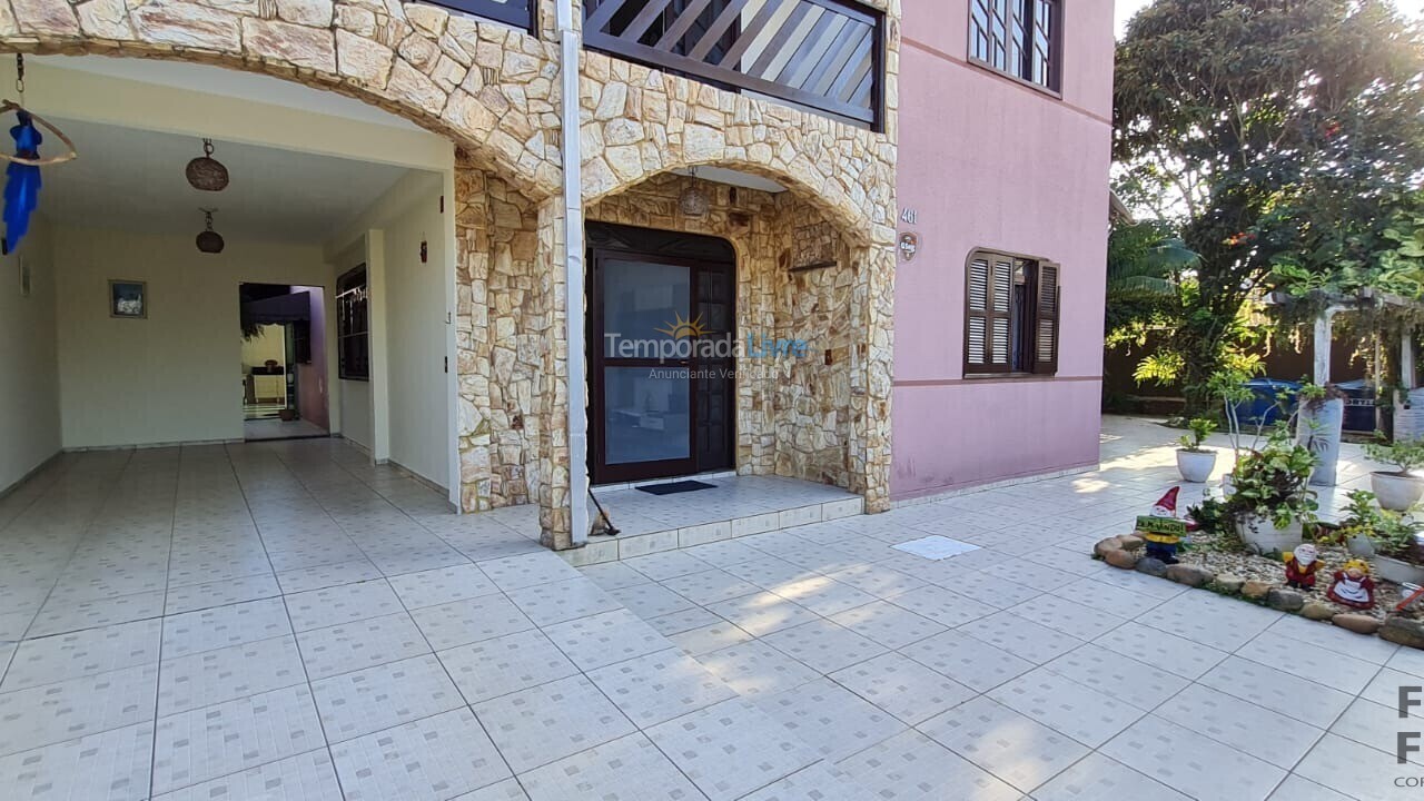 Apartment for vacation rental in São Francisco do Sul (Ubatuba)