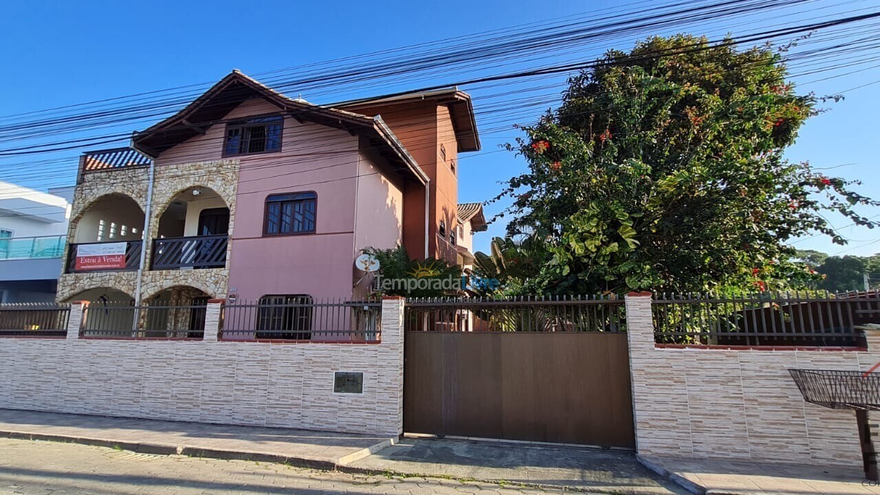 Apartment for vacation rental in São Francisco do Sul (Ubatuba)