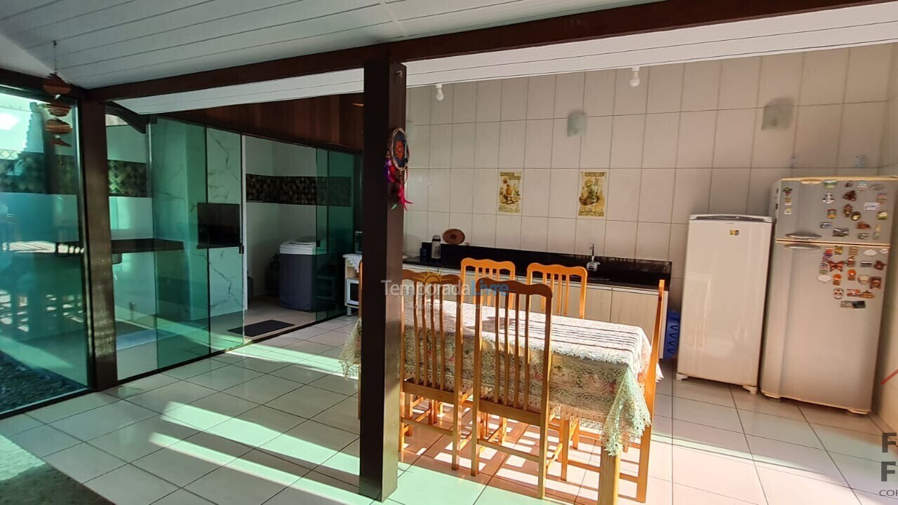 Apartment for vacation rental in São Francisco do Sul (Ubatuba)