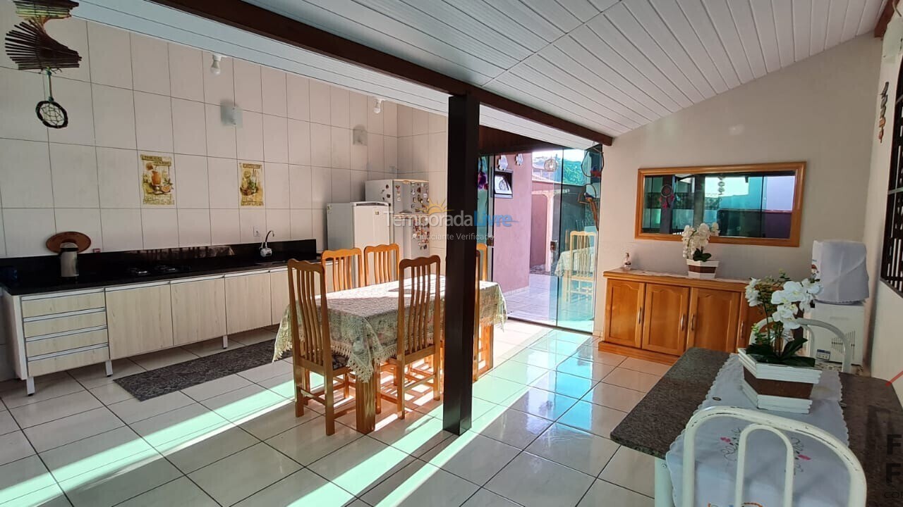 Apartment for vacation rental in São Francisco do Sul (Ubatuba)