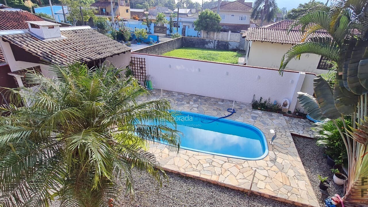 Apartment for vacation rental in São Francisco do Sul (Ubatuba)