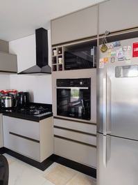 2 bedrooms – Gated community English Neighborhood