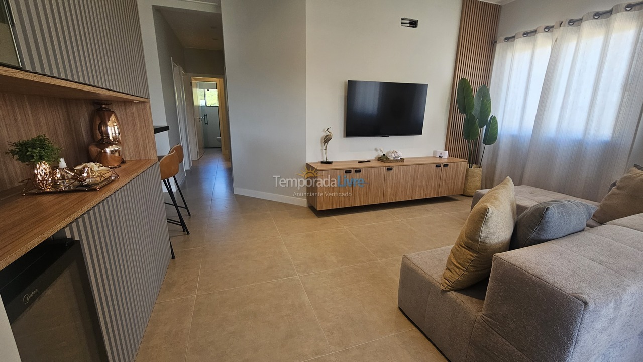 Apartamento para aluguel de temporada em Bombinhas (Praia de Quatro Ilhas)