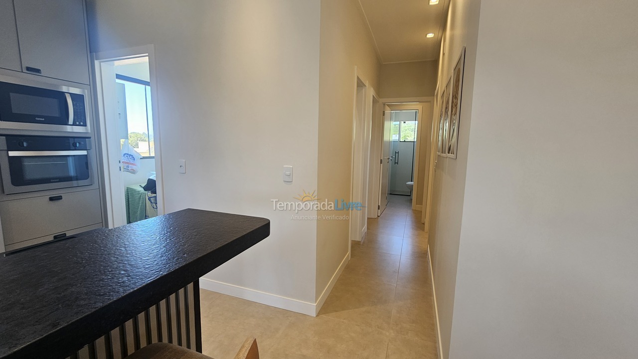 Apartamento para aluguel de temporada em Bombinhas (Praia de Quatro Ilhas)