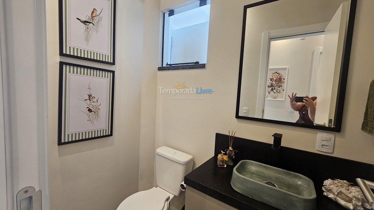 Apartamento para aluguel de temporada em Bombinhas (Praia de Quatro Ilhas)