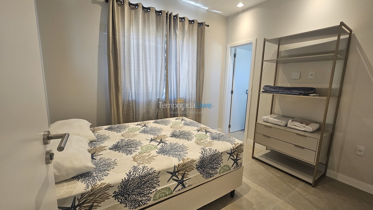 Apartamento para aluguel de temporada em Bombinhas (Praia de Quatro Ilhas)