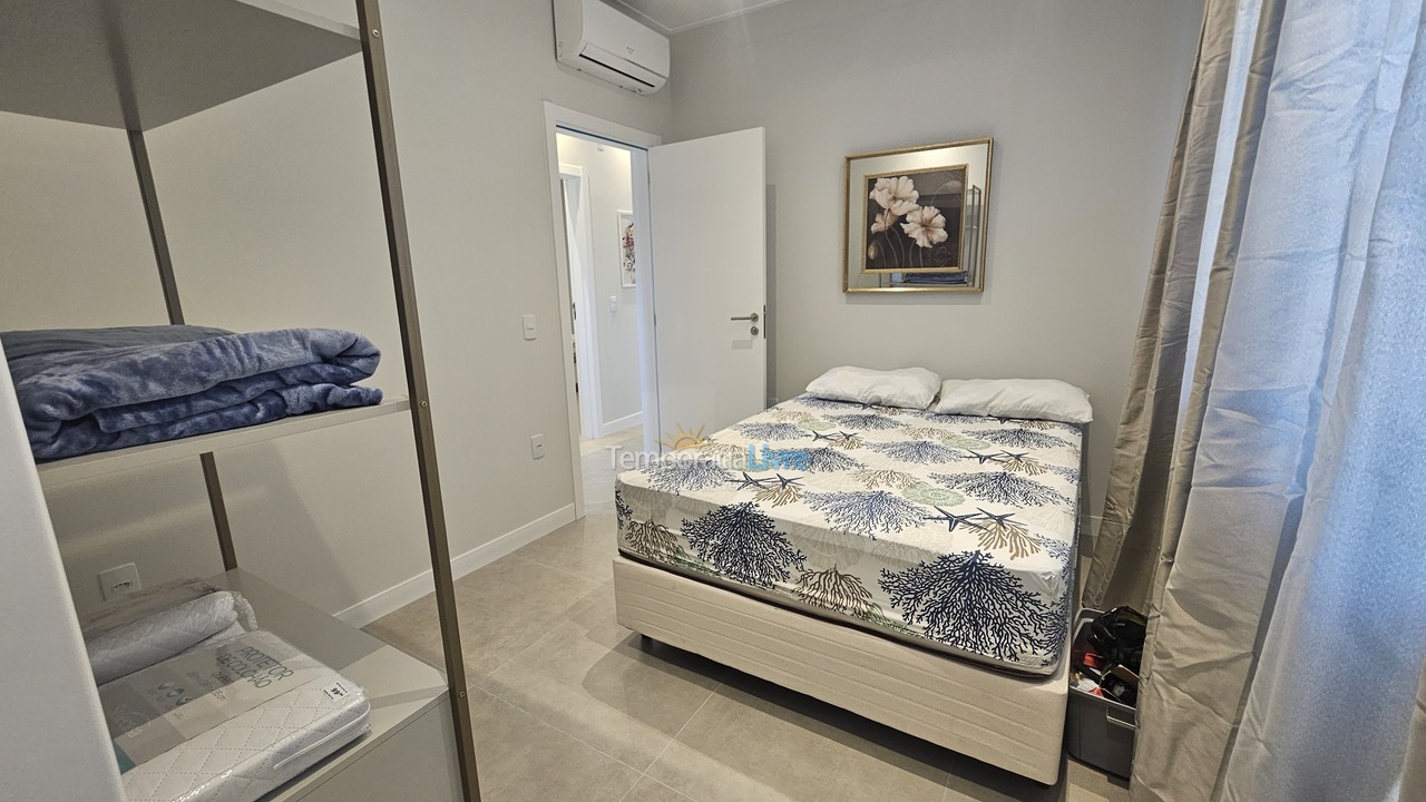 Apartamento para aluguel de temporada em Bombinhas (Praia de Quatro Ilhas)