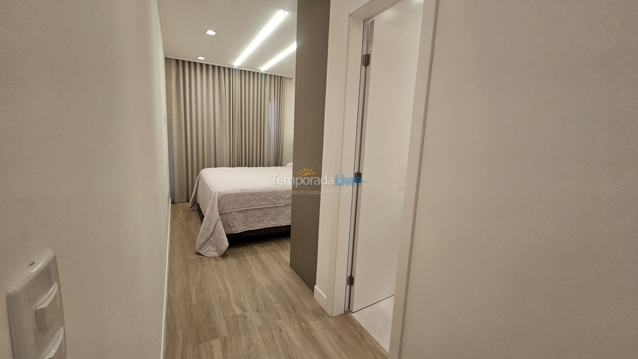 Apartment for vacation rental in Bombinhas (Canto Grande)