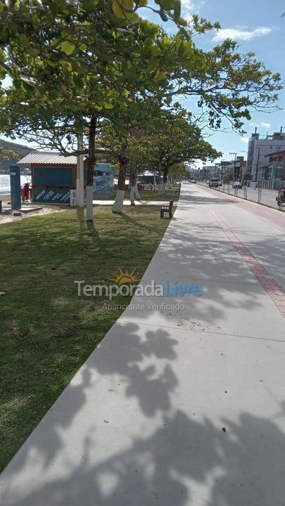 Casa para aluguel de temporada em São Francisco do Sul (Enseada)