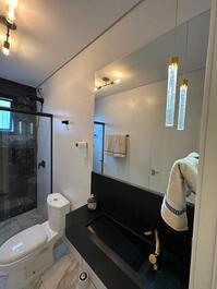 Apartamento con Vista al Mar - Playa Santinho, a 15 metros del mar.