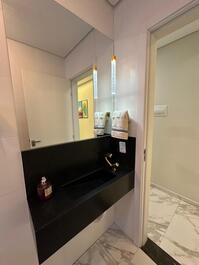 Apartamento con Vista al Mar - Playa Santinho, a 15 metros del mar.