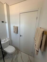 Apartamento con Vista al Mar - Playa Santinho, a 15 metros del mar.