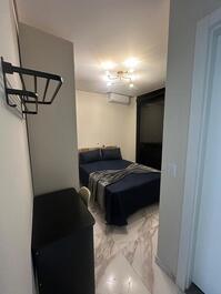 Apartamento con Vista al Mar - Playa Santinho, a 15 metros del mar.