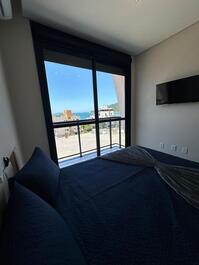 Apartamento con Vista al Mar - Playa Santinho, a 15 metros del mar.