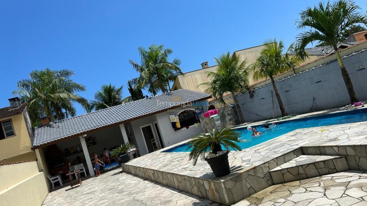 Casa para aluguel de temporada em Bertioga (Riviera de São Lourenço)