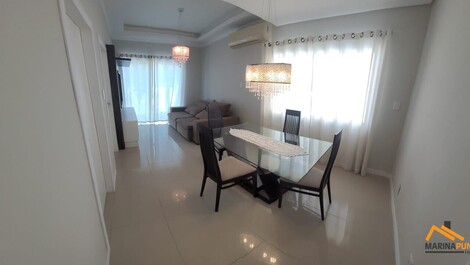 7000 – Casa 03 dormitórios em Jurerê para locação de temporada!!