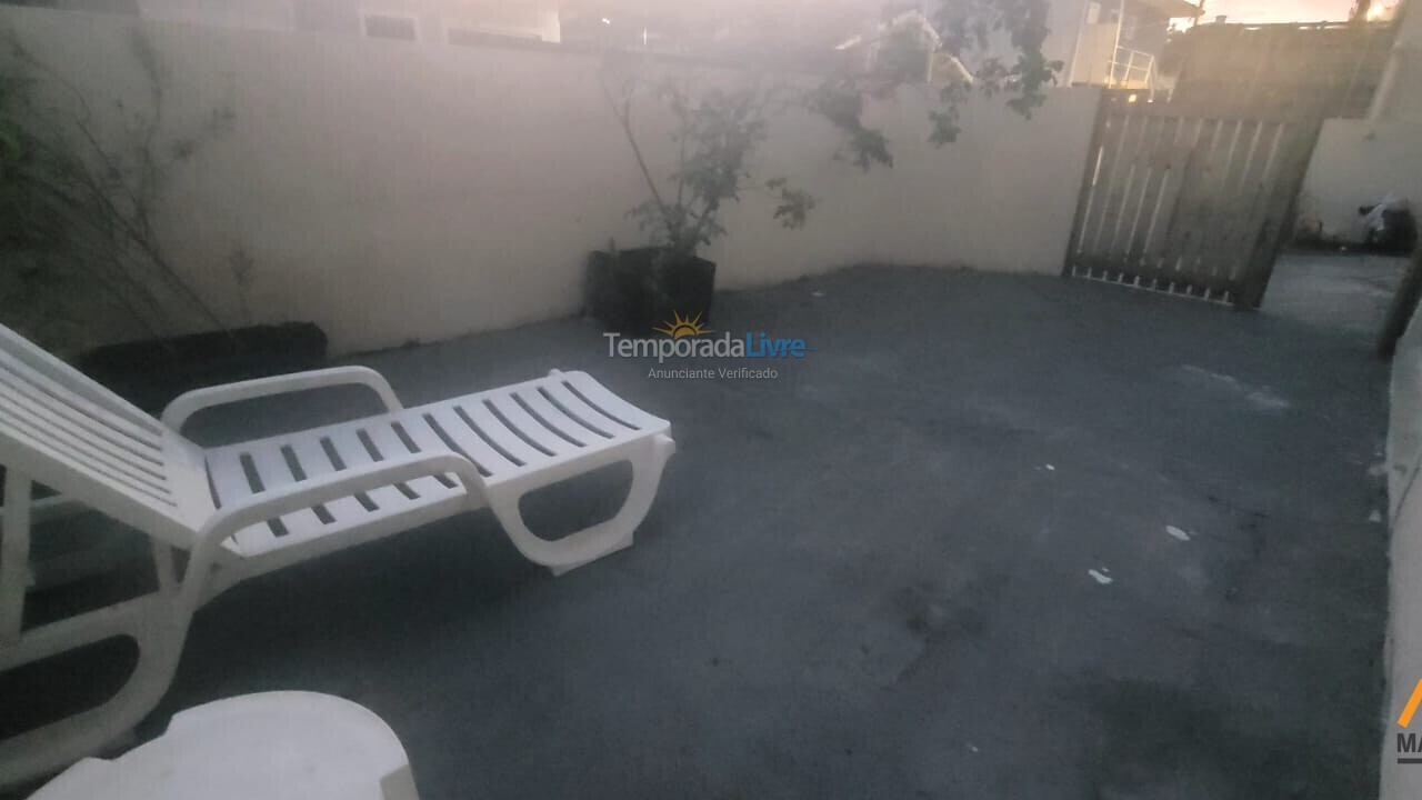 Casa para aluguel de temporada em Florianópolis (Jurere Tradicional)