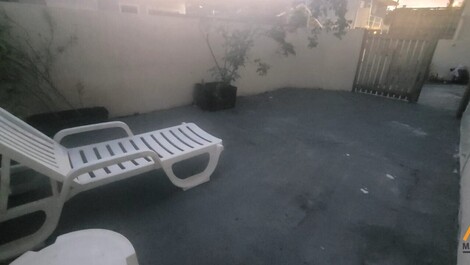 7000 – Casa 03 dormitórios em Jurerê para locação de temporada!!