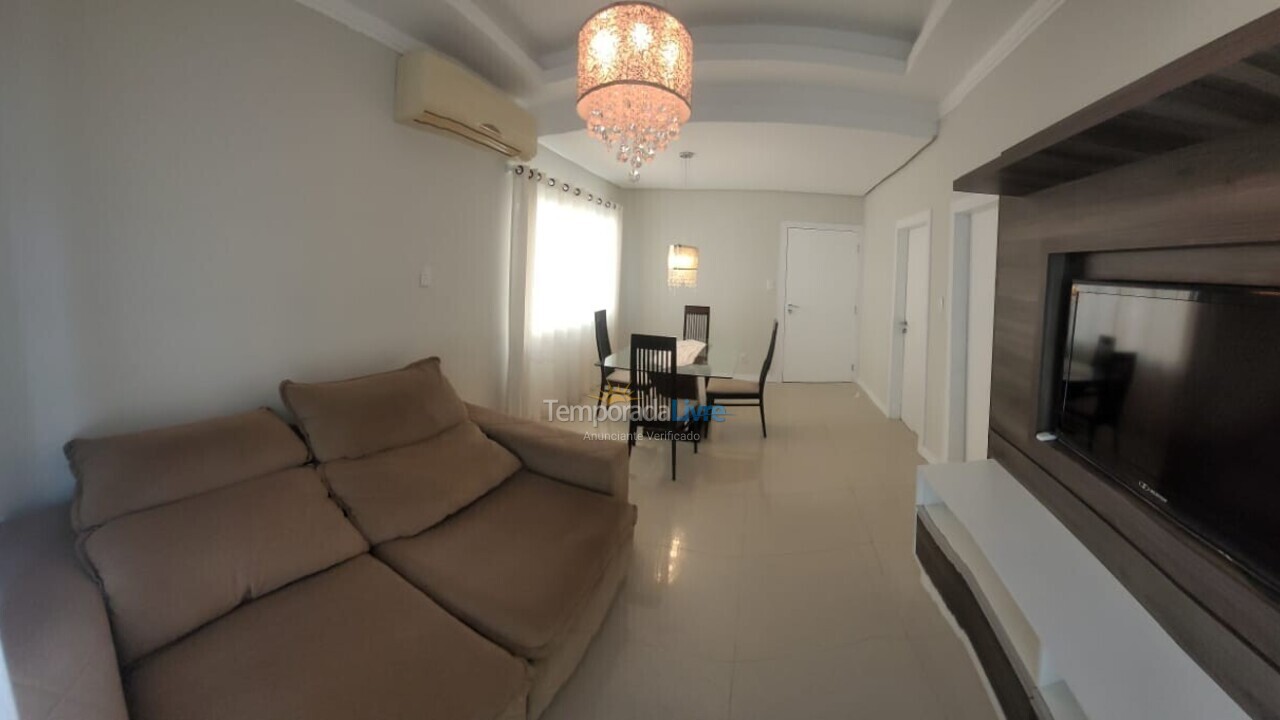 Casa para aluguel de temporada em Florianópolis (Jurere Tradicional)