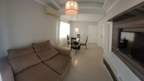 7000 – Casa 03 dormitórios em Jurerê para locação de temporada!!