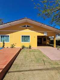 Casa Bombinhas (morrinhos)