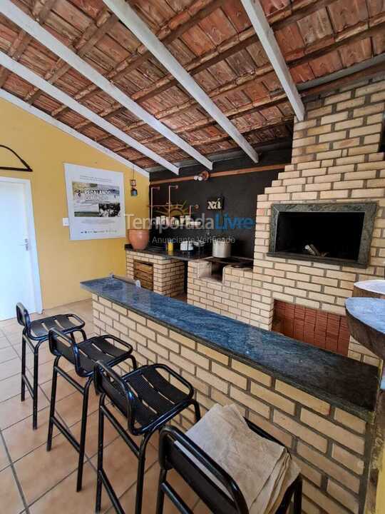 Casa para aluguel de temporada em Bombinhas (Morrinhos)