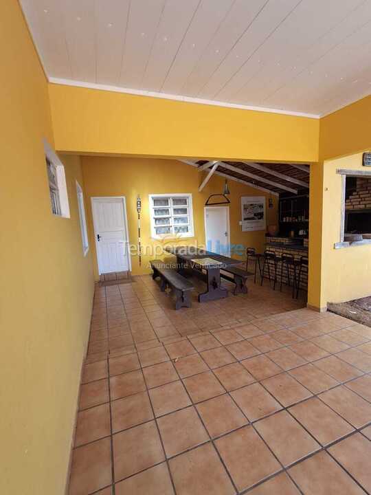 Casa para aluguel de temporada em Bombinhas (Morrinhos)