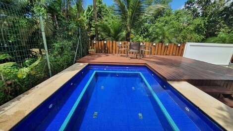 Beautiful house with pool and gourmet area. Sleeps 11 people.