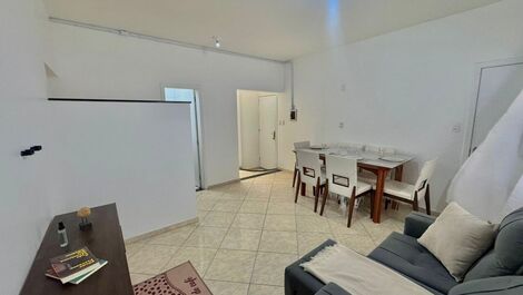 Beautiful beachfront apartment in Balneário Camboriú with 2 suites.